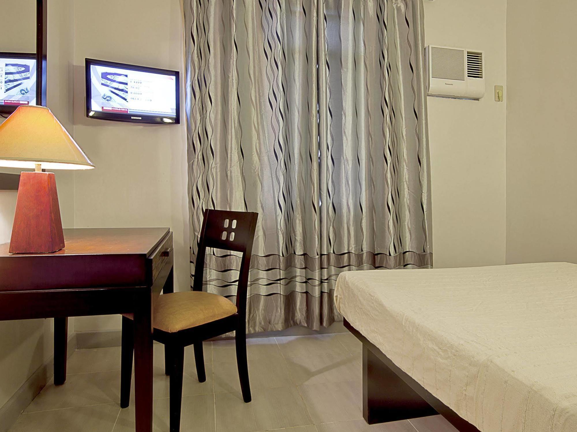 ปาลาสโซ่ เพนชั่นน์ Hotel Cebu ภายนอก รูปภาพ