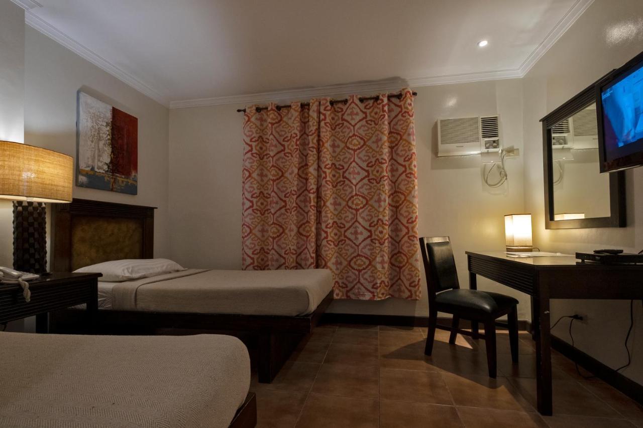 ปาลาสโซ่ เพนชั่นน์ Hotel Cebu ภายนอก รูปภาพ